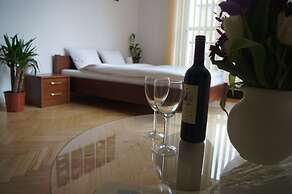 Krucza by Rental Apartments