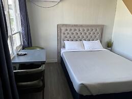 Stop 21 Motel