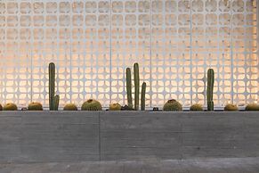 Kimpton Rowan Palm Springs Hotel by IHG