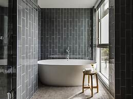 Kimpton Rowan Palm Springs Hotel by IHG