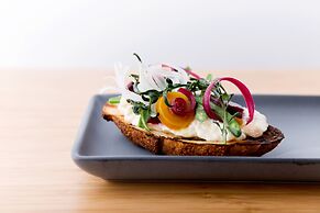 Kimpton Rowan Palm Springs Hotel by IHG