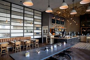 Kimpton Rowan Palm Springs Hotel by IHG