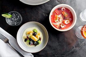 Kimpton Rowan Palm Springs Hotel by IHG