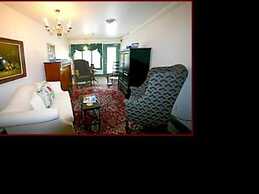 1896 House Country Inn & Motels