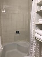 1896 House Country Inn & Motels