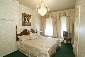 Historic Franklin Hotel