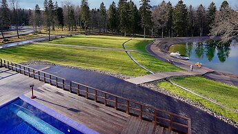 Russian seasons Park-hotel Peresvet