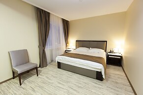 Russian seasons Park-hotel Peresvet