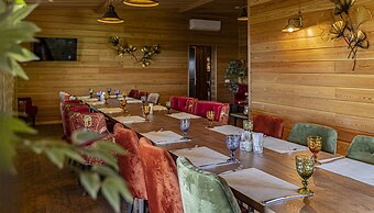 Russian seasons Park-hotel Peresvet