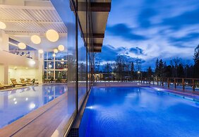 Russian seasons Park-hotel Peresvet