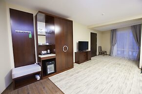 Russian seasons Park-hotel Peresvet