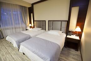 Russian seasons Park-hotel Peresvet