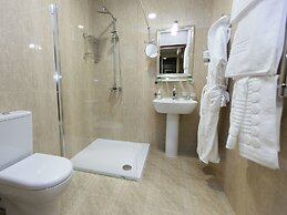 Russian seasons Park-hotel Peresvet