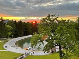 Russian seasons Park-hotel Peresvet