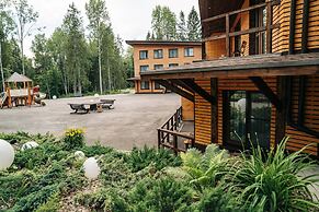 Russian seasons Park-hotel Peresvet