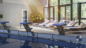 Russian seasons Park-hotel Peresvet