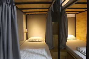 Vector Hostel
