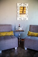 TshiBerry Bed & Breakfast