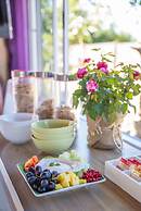 TshiBerry Bed & Breakfast