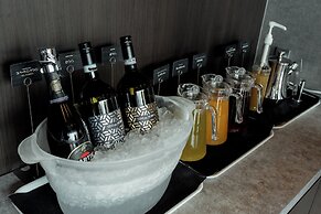 Hotel AQUA CITTA Naha