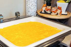 Hotel AQUA CITTA Naha