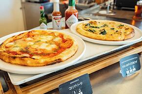 Hotel AQUA CITTA Naha