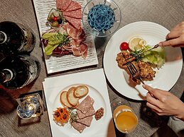 Hotel AQUA CITTA Naha