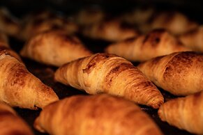 Hotel AQUA CITTA Naha