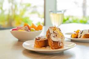 Hotel AQUA CITTA Naha