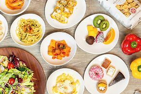 Hotel AQUA CITTA Naha