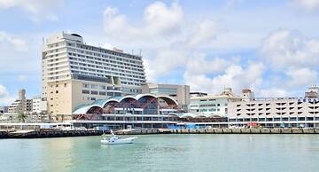 Hotel AQUA CITTA Naha