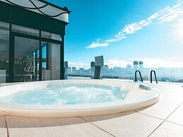 Hotel AQUA CITTA Naha