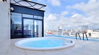 Hotel AQUA CITTA Naha