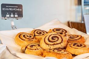 Hotel AQUA CITTA Naha