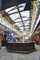 The Royal Victoria & Bull Hotel