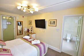 The Royal Victoria & Bull Hotel