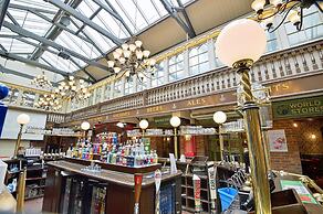 The Royal Victoria & Bull Hotel
