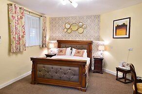 The Royal Victoria & Bull Hotel