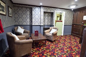 The Royal Victoria & Bull Hotel