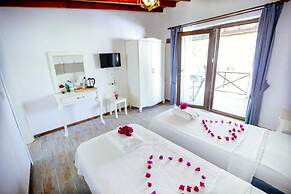 Lagoon Boutique Hotel