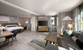 Inn at the Pier Pismo Beach, Curio Collection by Hilton