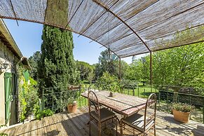 Domaine de Rhodes - Locations de Vacances / Vacation Rentals