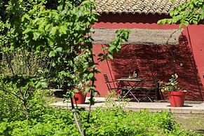 Domaine de Rhodes - Locations de Vacances / Vacation Rentals