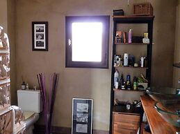 Domaine de Rhodes - Locations de Vacances / Vacation Rentals