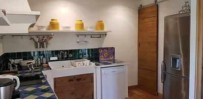 Domaine de Rhodes - Locations de Vacances / Vacation Rentals