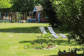 Domaine de Rhodes - Locations de Vacances / Vacation Rentals