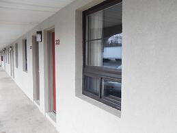 Scottish Inns and Suites - Bordentown