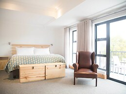 7 Ackermann Place Guest House