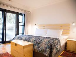 7 Ackermann Place Guest House