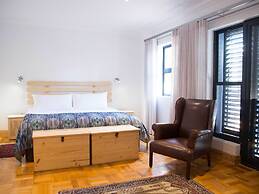 7 Ackermann Place Guest House